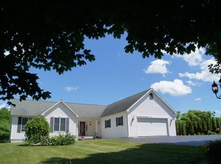 1720 S Old Post Rd, Castleton, NY 12033