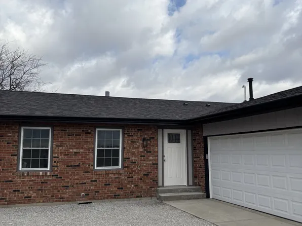 2074 W 300 S, Shelbyville, IN 46176