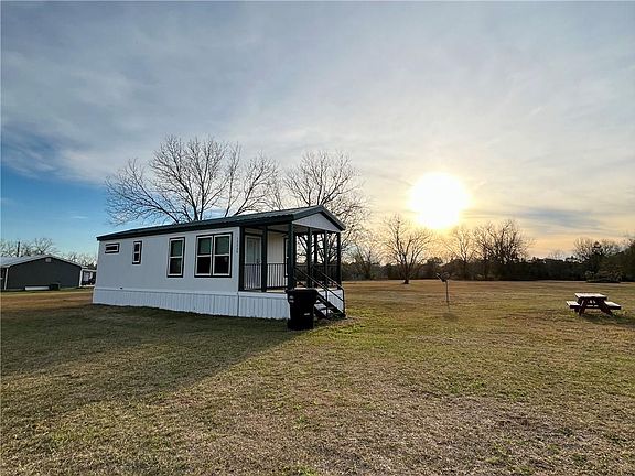 3rd image of 12030 Potter Tract Rd