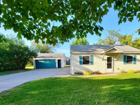 715 Elm St, Anoka, MN 55303