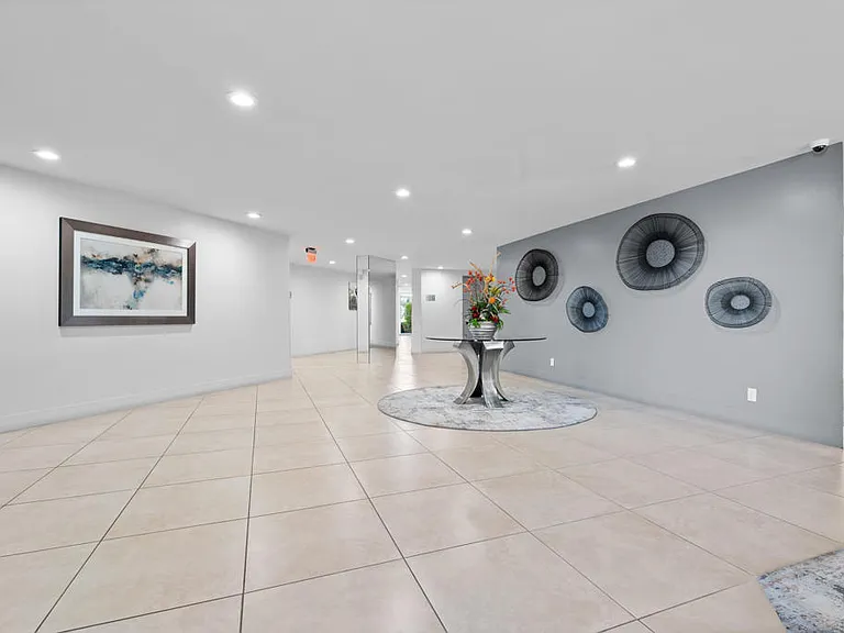 900 Island Dr #507 — Photo 37