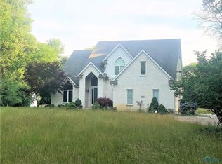 9108 Hill Ave, Holland, OH 43528