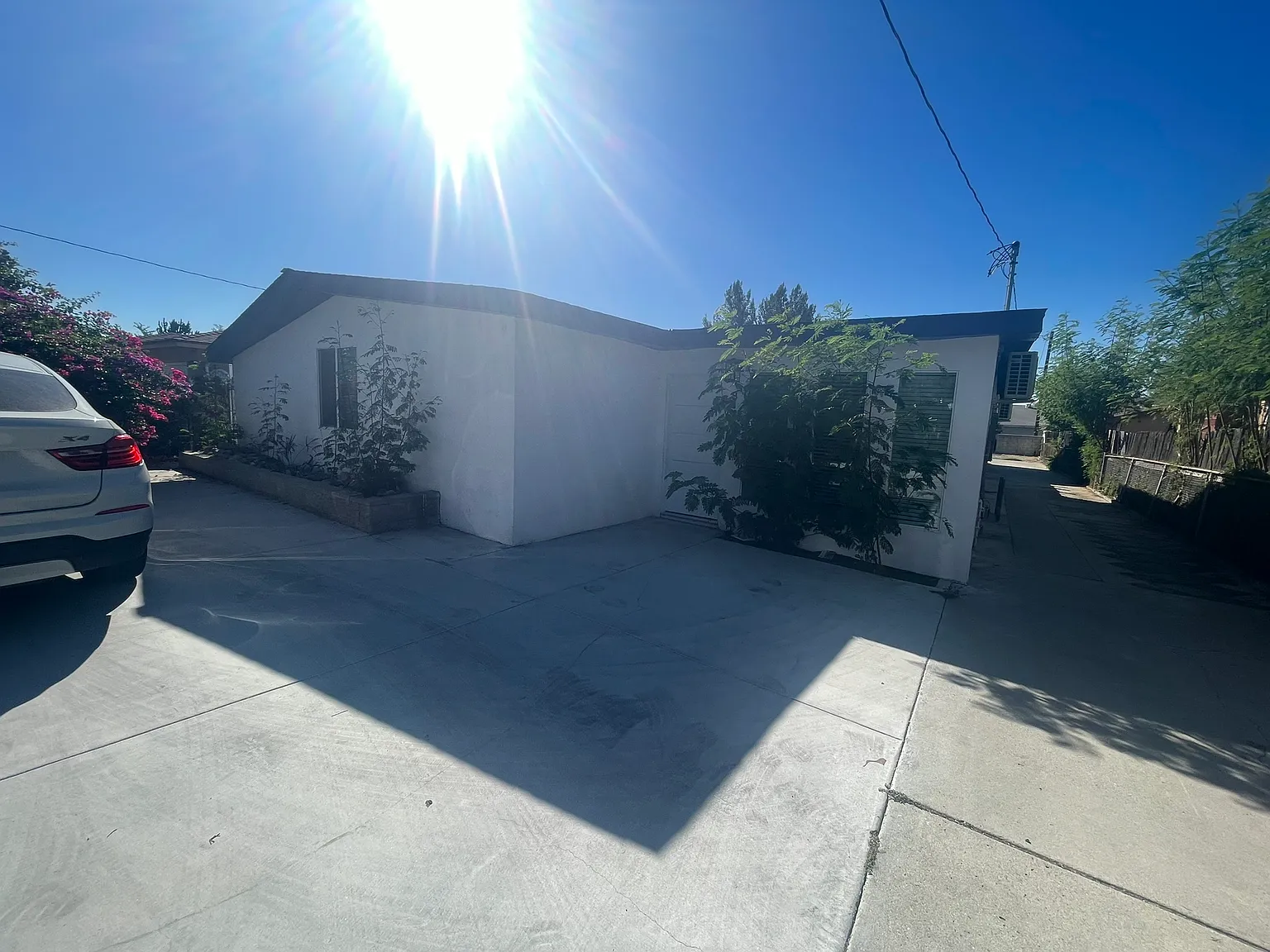 3 bed, 1300 sqft, $3,095 — Photo 3