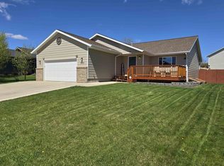 6625 Wellington Dr, Rapid City, SD 57702
