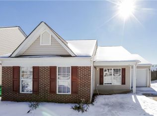 6004 Hewitt Dr, Charlotte, NC 28269