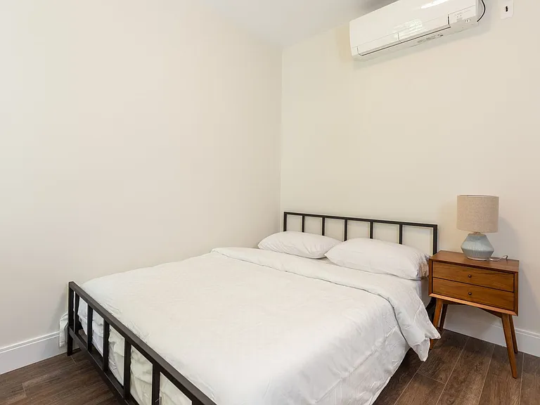 133 Marcella St #2B — Photo 7