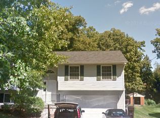 7022 Blaine Pl, Spring Grove, IL 60081