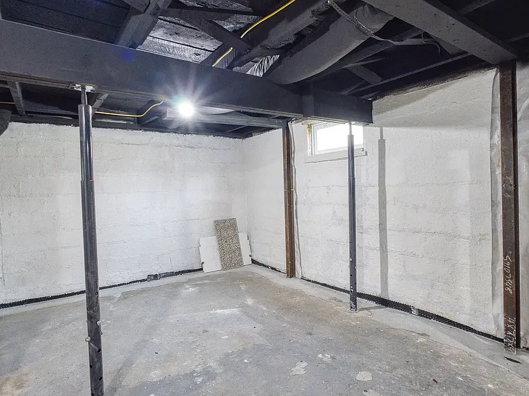 3494 Ludlow Ave — Photo 26