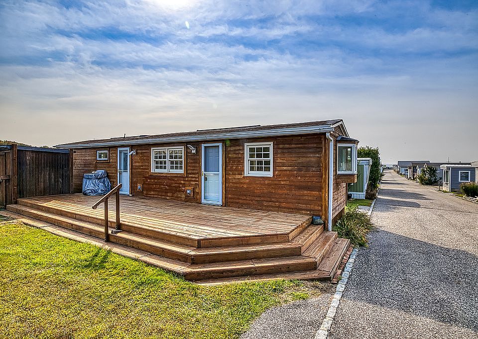 636 Marlin Ave, Montauk