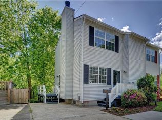 1417 Hull St, Chesapeake, VA 23324