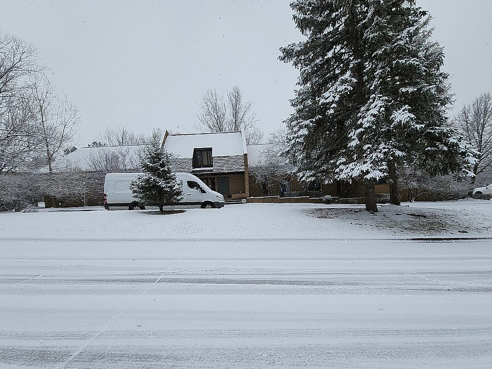 1st image of 23423 Coventry Woods Ln
