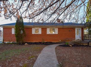 1108 Ridgecrest Dr, Roanoke, VA 24019