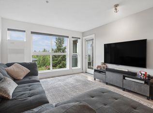 3082 Dayanee Springs Blvd #202, Coquitlam, BC V3E0A3