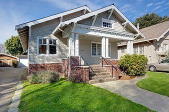 Exterior :: 5667 Oak Grove Ave