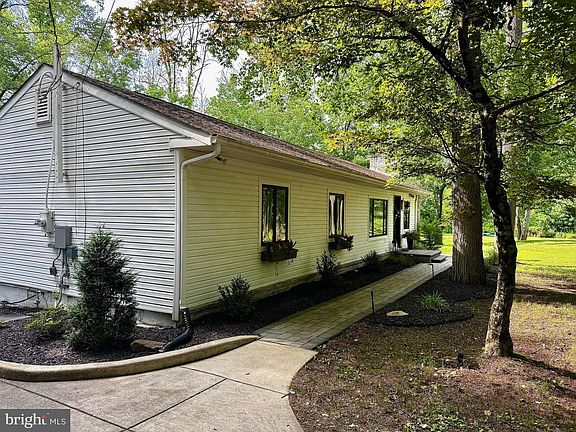 5th image of 321 Tomlin Station Rd