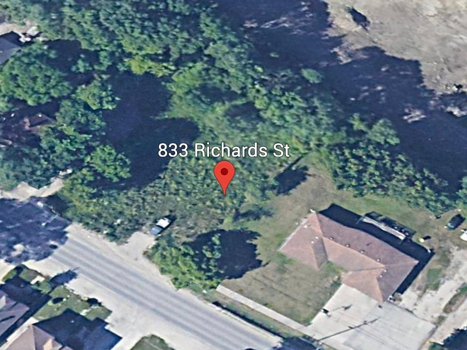 2nd image of 833-837 S Richards St