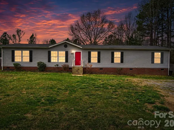 922 Lavender Rd, Grover, NC 28073