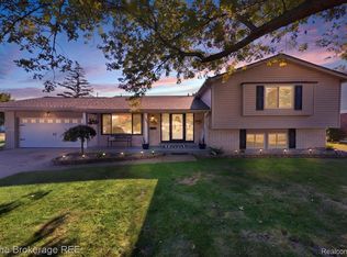 701 Salem Dr, Davison, MI 48423
