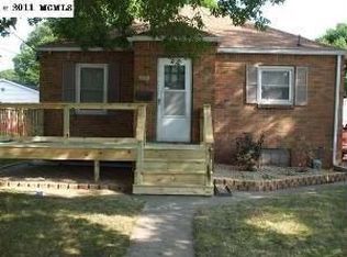 942 8th St NE, Mason City, IA 50401