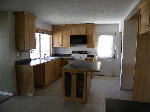 3rd image of 2340 S Wilbur Ave