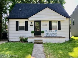 3340 Edgeworth St, Ferndale, MI 48220