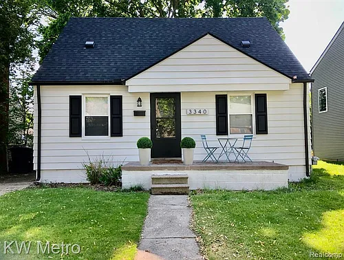 3340 Edgeworth St Photo 1