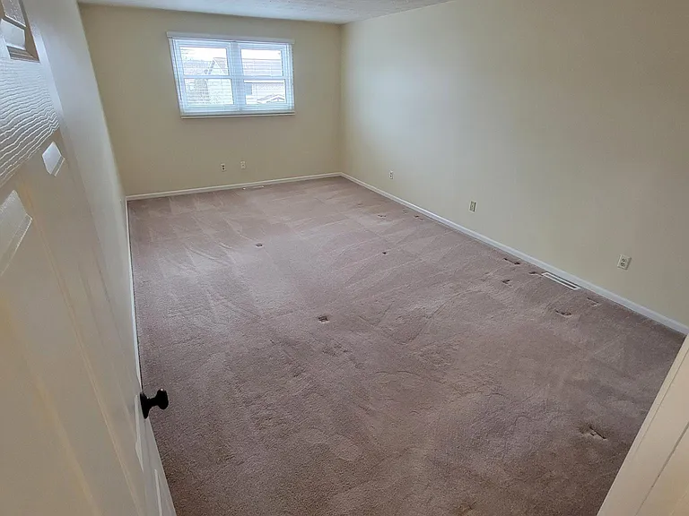 1138 Cunningham Dr — Photo 30