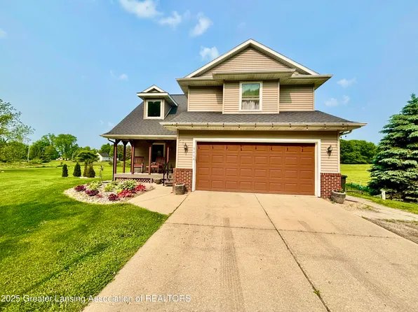 8464 W Howe Rd, Eagle, MI 48822