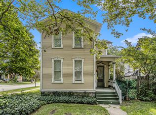 224 Elm St #B, Kalamazoo, MI 49007