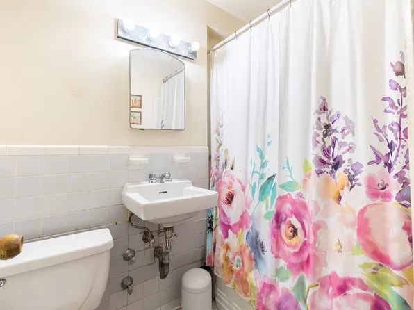 80 Knolls Crescent image 15 of 20