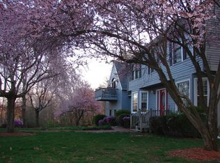 2 Bellstone Dr, Bellingham, MA 02019