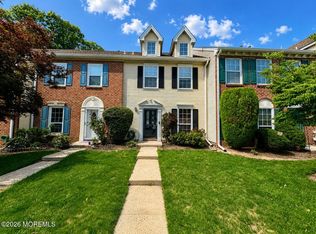 207 Lindsey Ct, Franklin Park, NJ 08823