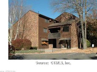 492 East St #C16, Plainville, CT 06062