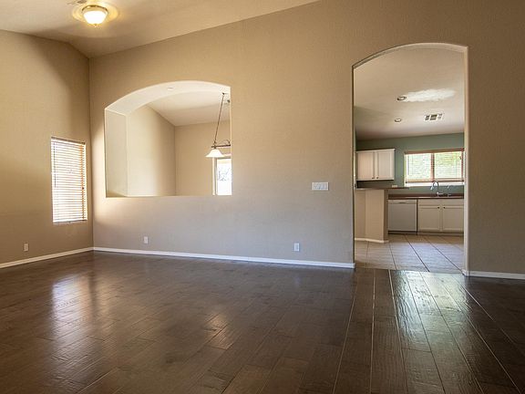 5th image of 5133 E Via Dona Dr
