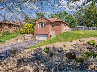 3705 Meadowbrook Blvd, University Heights, OH