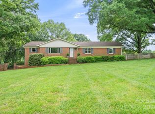 14024 Idlewild Rd, Matthews, NC 28105