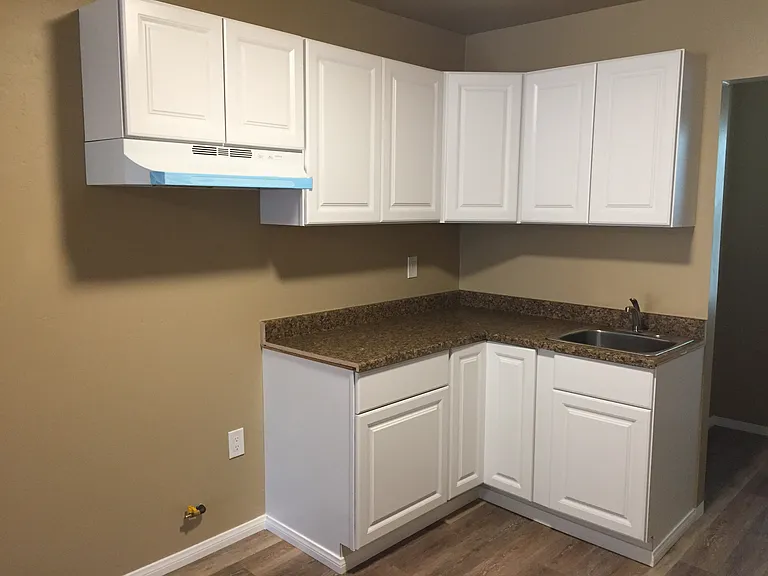 535 W Olive Ave — Photo 4