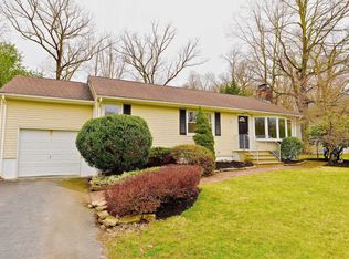 96 Kendall Dr, Ringwood, NJ 07456