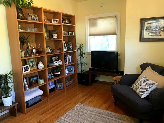 3rd image of 847 Woodland Ave