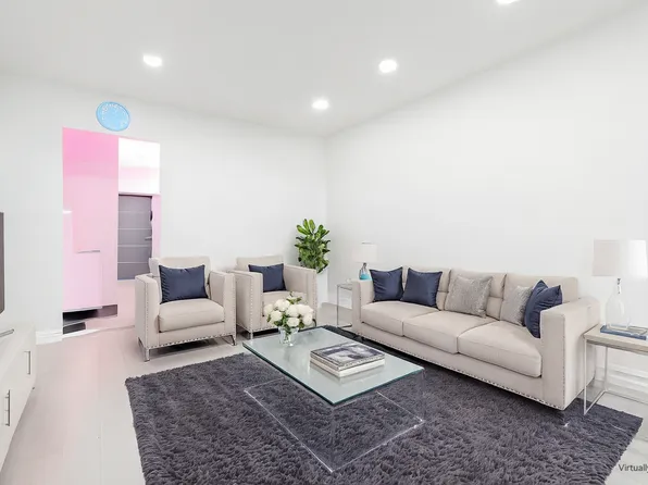 726 Manor Court image 5 of 29