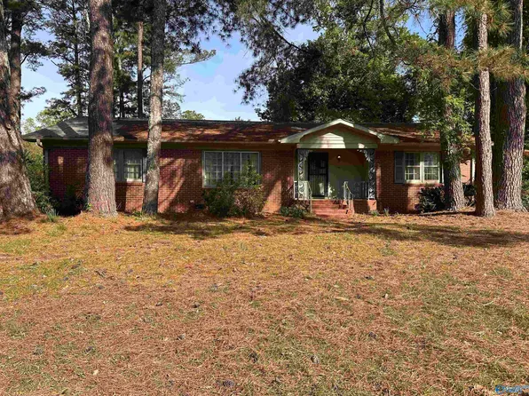 1420 Carol Ln SE, Decatur, AL 35601