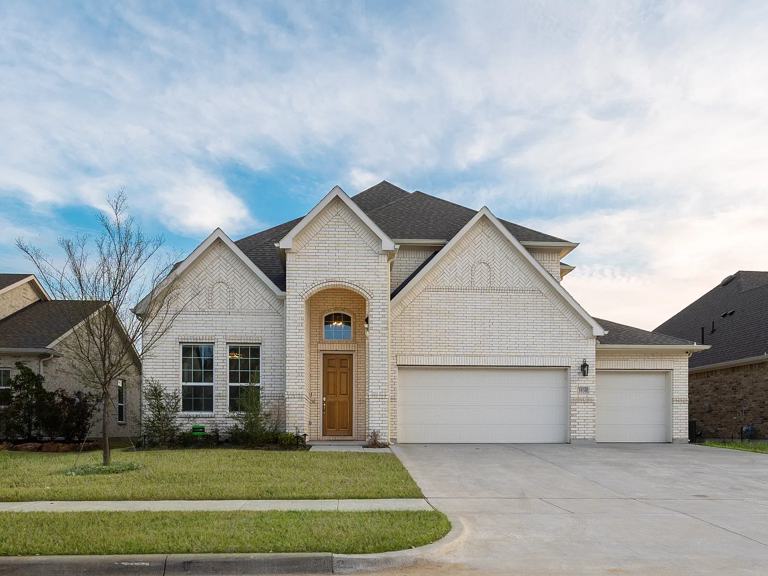 5 bed, 3535 sqft, $4,000 — Photo 2