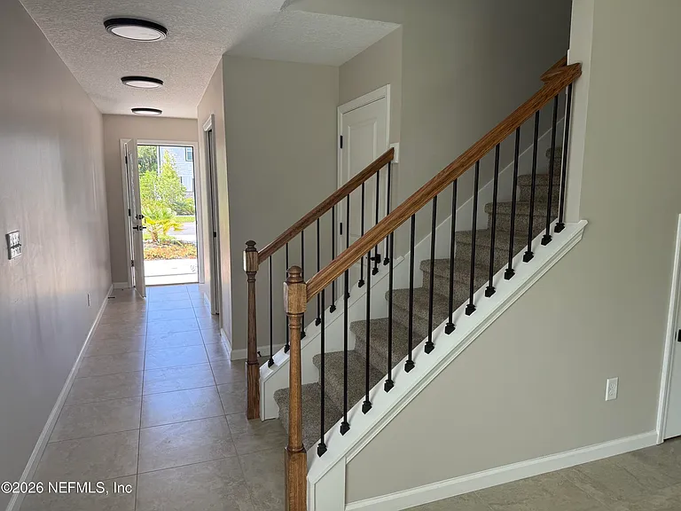 3214 Isabella Ct — Photo 2