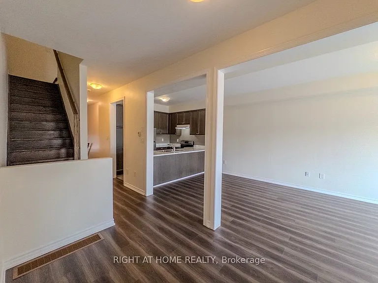 465 Mapleton Ave — Photo 4