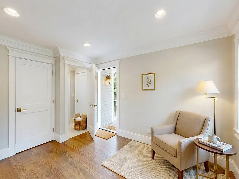 101 Sumner Rd #3 — Photo 10