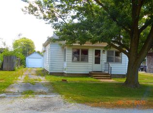 133 S Main St, Witt, IL 62094