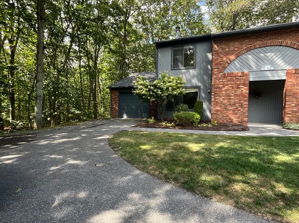 49 Pheasant Run #A