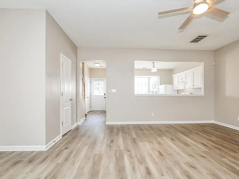 3973 Katherine Way — Photo 8