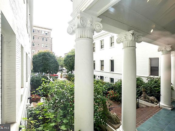 3rd image of 2123 California St NW APT B7