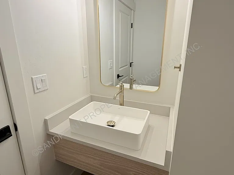 655 Oak Ave — Photo 33